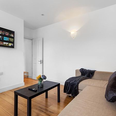 Апартаменти Modern Flat In Stockwell, 10 Mins From Oxford Circus Лондон Екстер'єр фото